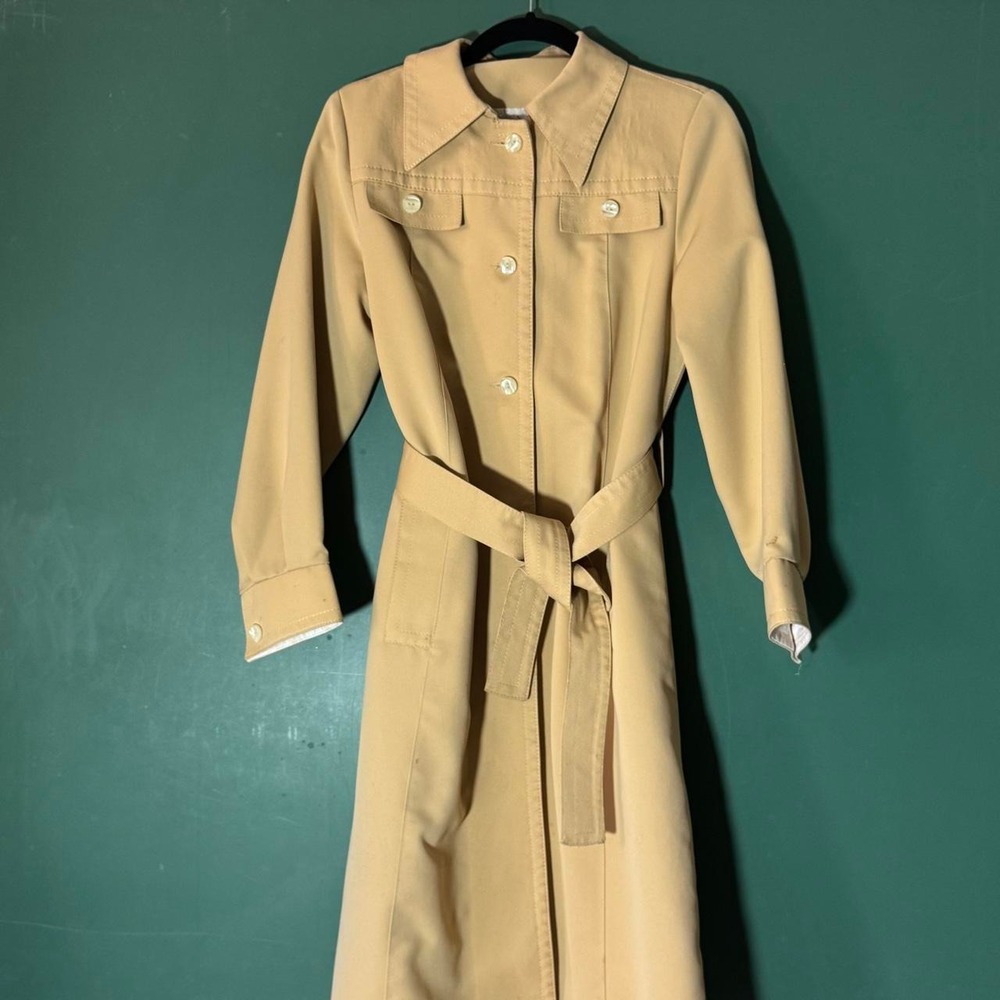 Vintage 1970s butterscotch raincoat
